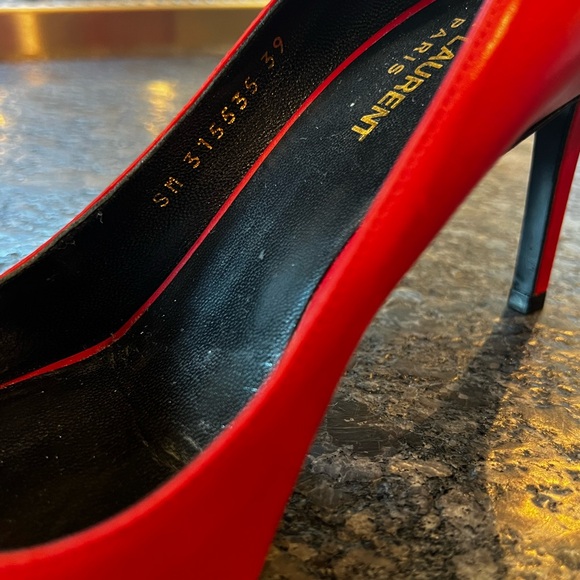 Saint Laurent Paris pump. Matte red, size 39. - Picture 6 of 6